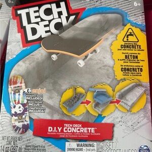Tech Deck D.I.Y Concrete Skate Park Set